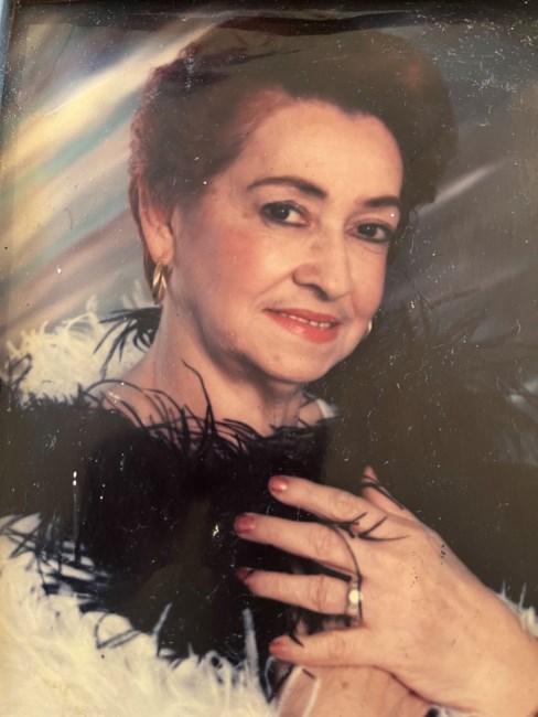 Obituary of Jeannette Fenollal Ortiz