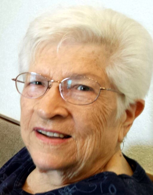 Obituario de Carolyn Frost Charles