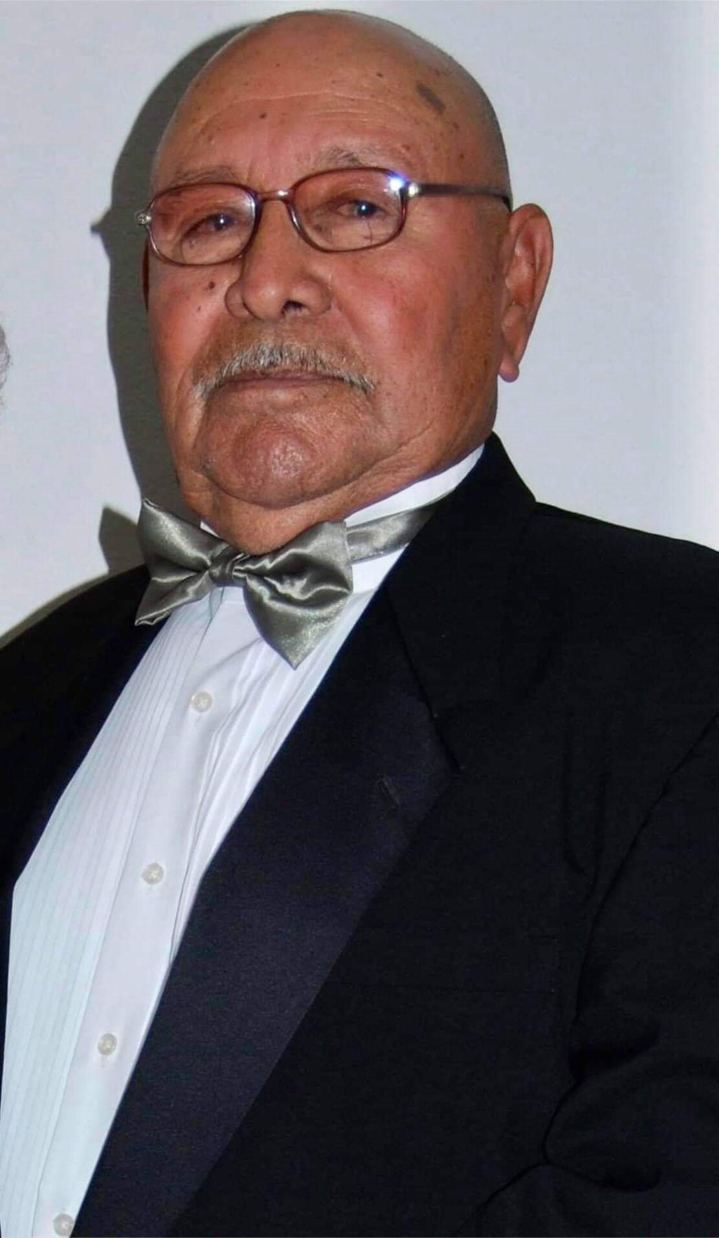 Obituary of Carlos Hernandez Cantu