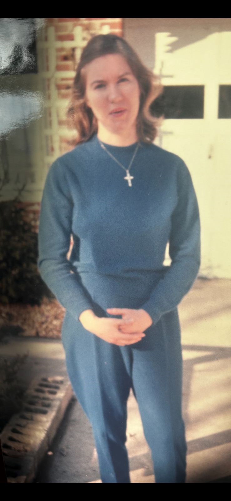 Obituary of Carolyn Marie Straus