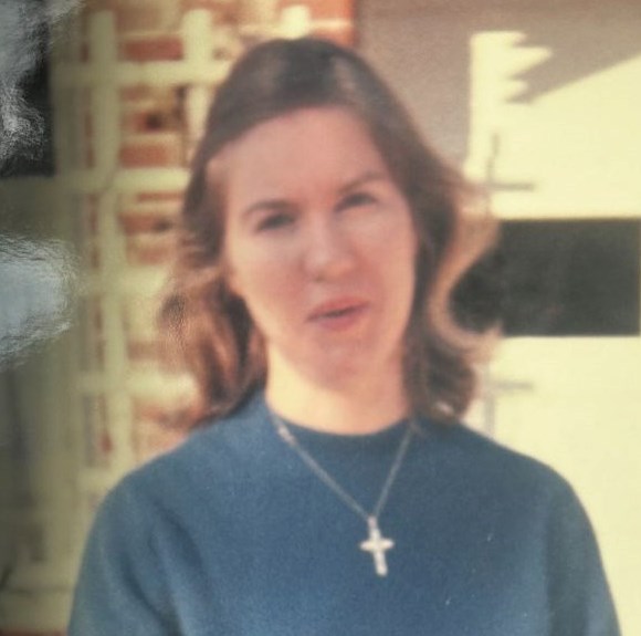 Obituary of Carolyn Marie Straus