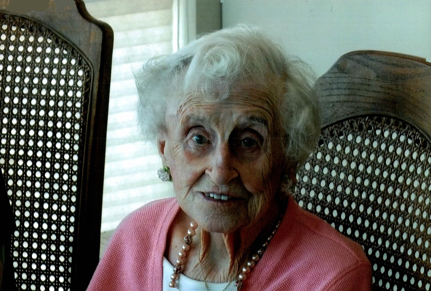 Avis de décès de Mrs. Mary Margaret (Farrell) Leah