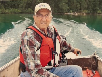 Obituario de Dominic Harry Maika