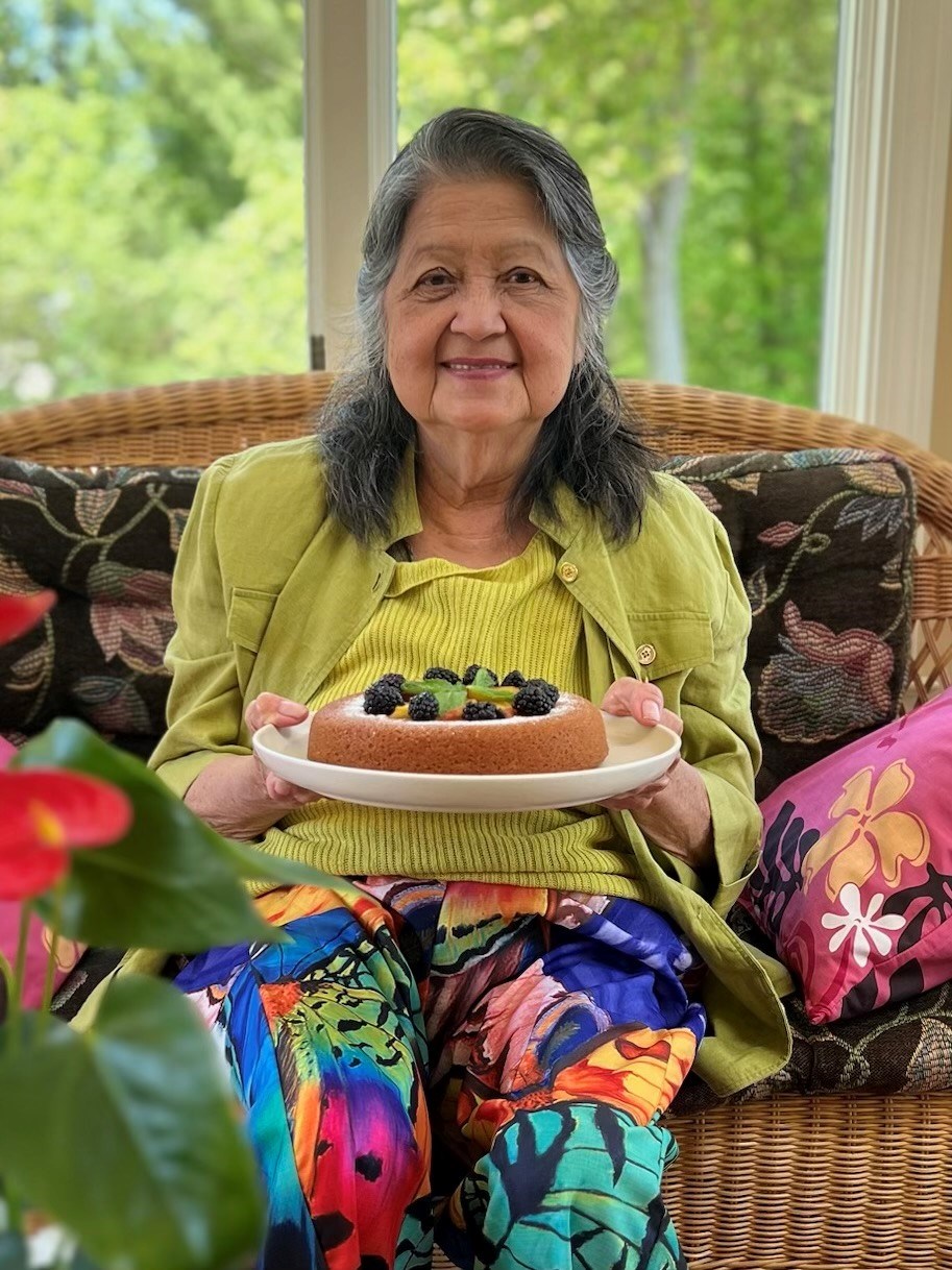 Obituary of Amparo Cruz Encarnacion