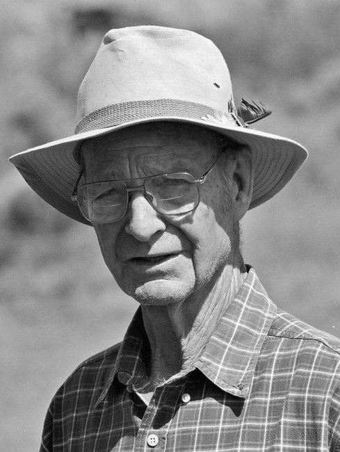 Obituario de Frank Howard Wood