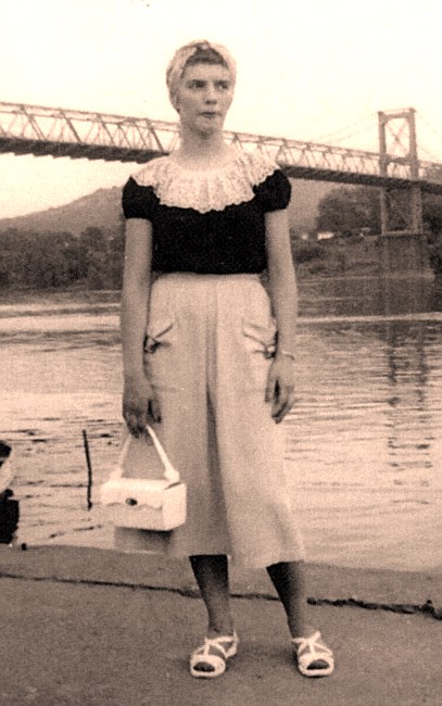 Obituary of Dolores Jane Woodward