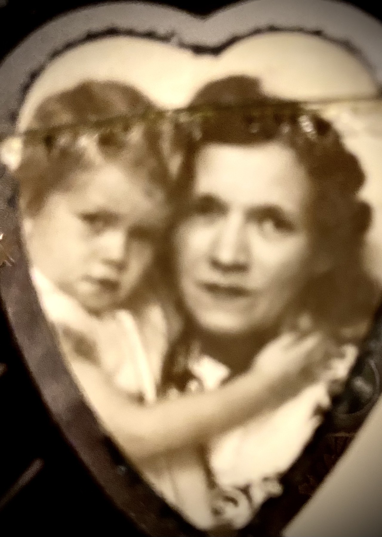 Karen Tharp Obituary