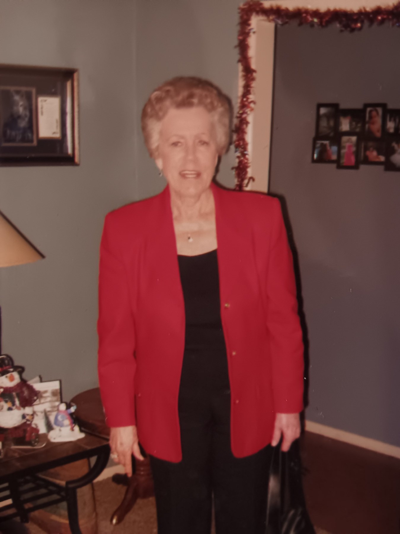 Obituary of Franziska Mills