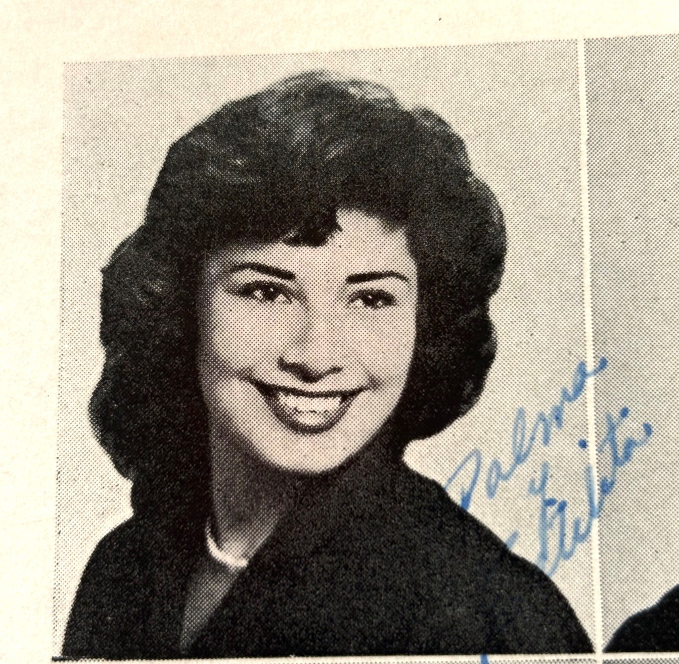 Obituary of Estella Aboytes