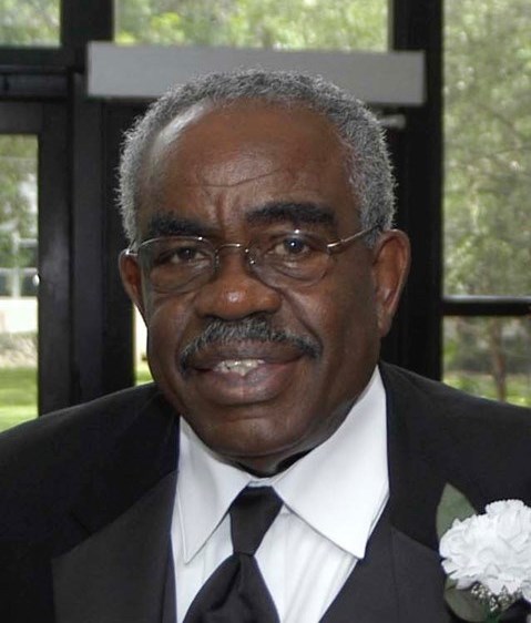 Obituario de Nathaniel Breaker