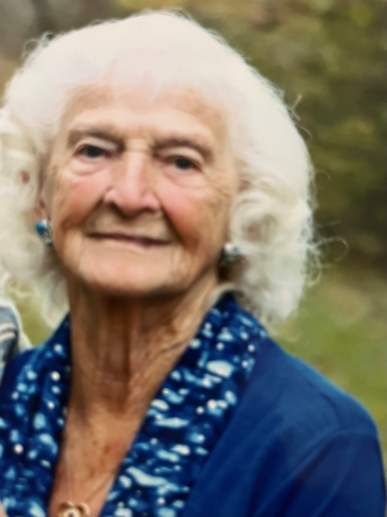 Obituary of Violet "Bobbie" Roberta Mathis