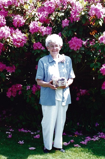 Obituary of Elizabeth Mary "Betty" Holma