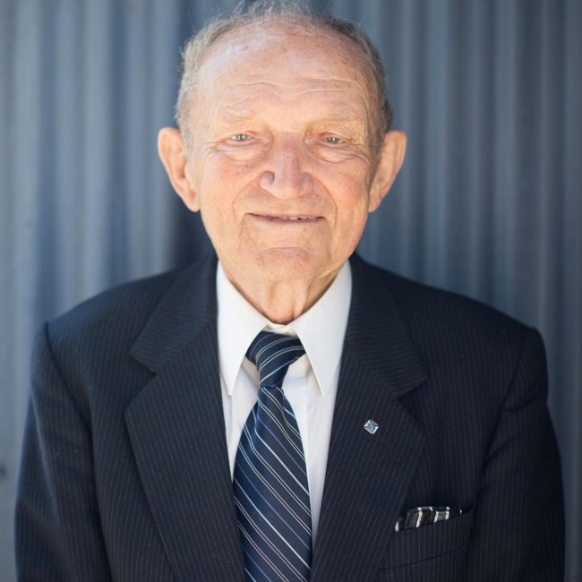 Obituary of Wladyslaw Twarog