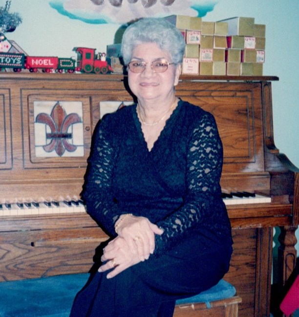 Obituario de Violeta C. Murillo