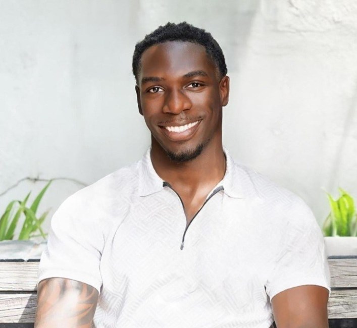 Obituario de Me'Lik Mehki Etienne