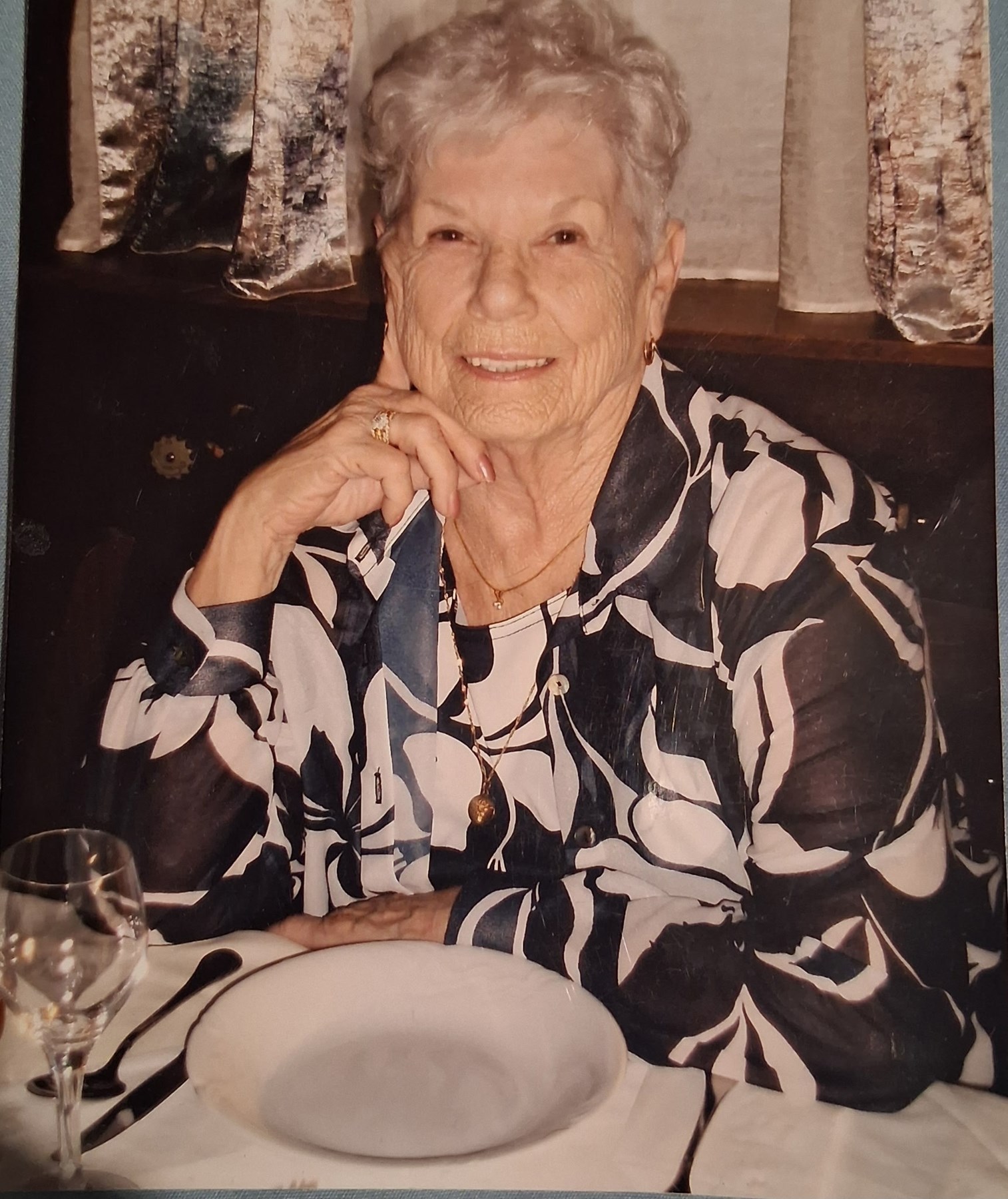 Obituario de Shirley Ann Petric