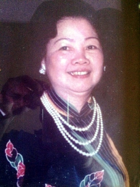 Obituary of Thuan Thi Hua