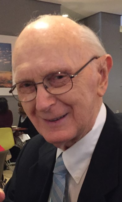 Obituario de Charles E. Murphy