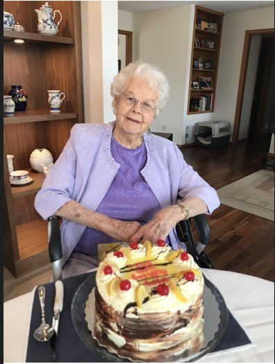 Obituary of Joyce Mary Cox