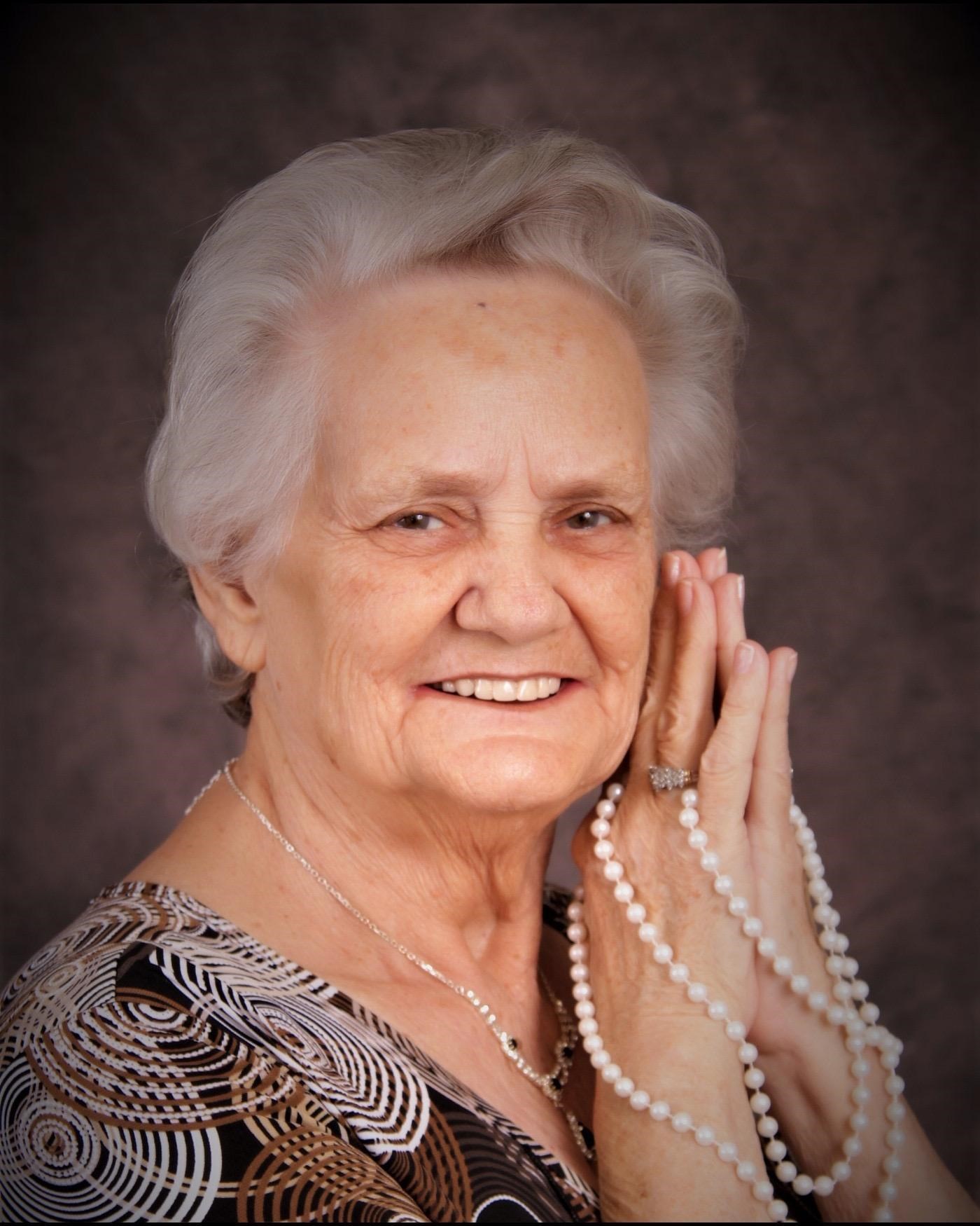 Obituary of Peggy Juanita White