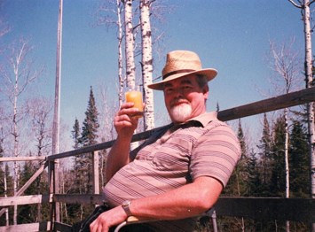 Obituario de Gilchrist Peter Groves