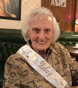 Obituary of Carolyn Prescott Llewellyn