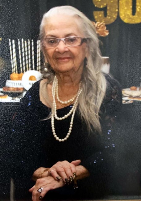 Obituary of Julia "Geñita" Eugenia Sorrentini Vélez