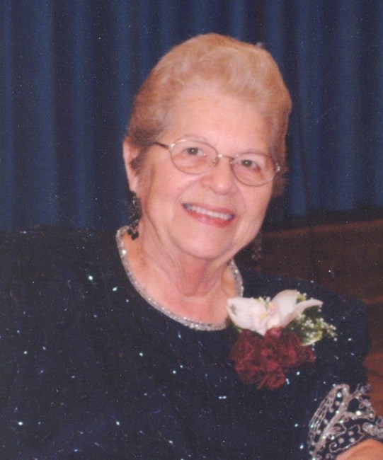 Obituary of Constance Deschamps Houle