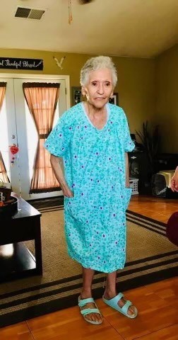 Obituary of Maria Julia Navarro