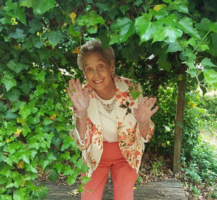 Obituary of Beverly Scott Holder