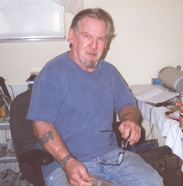 Obituario de Douglas Whitney MacRae Sr.