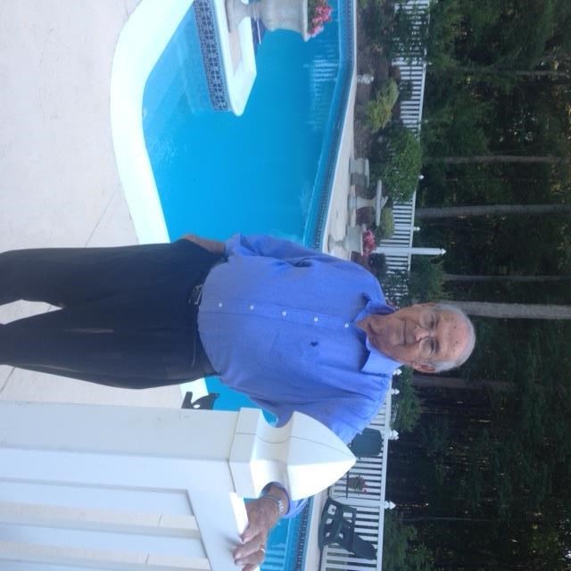 Obituario de James Earl Donahue