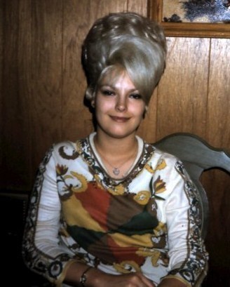 Obituary of Mrs. Suzanne Parrish