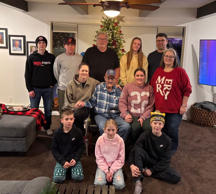 Obituario de George Toews