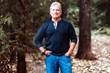 Obituary of Kim E. Hendrix