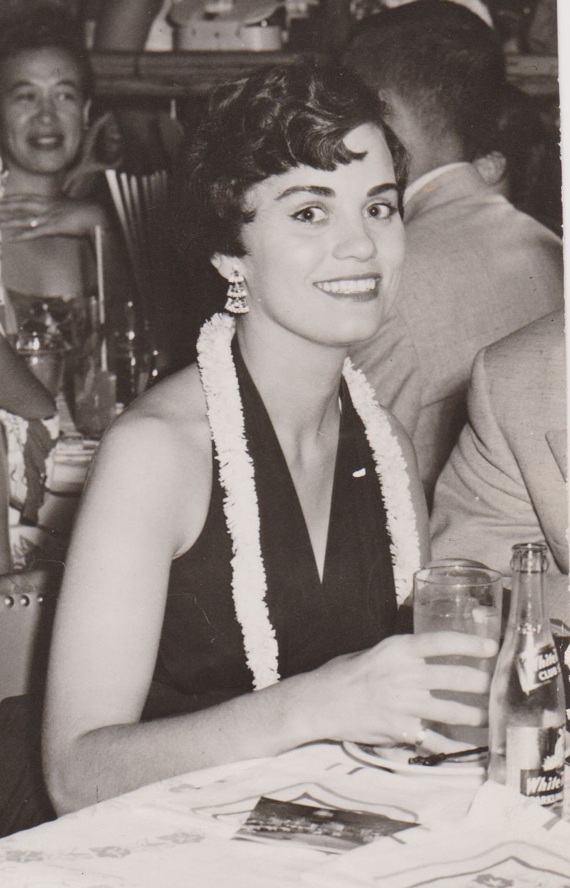 Obituario de June Marilyn Herring