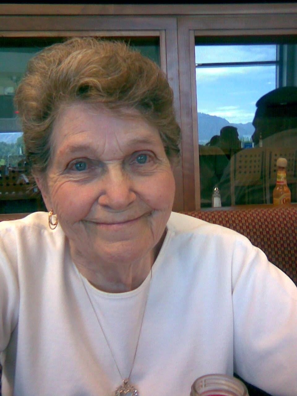 Obituary of Helen L Shorr