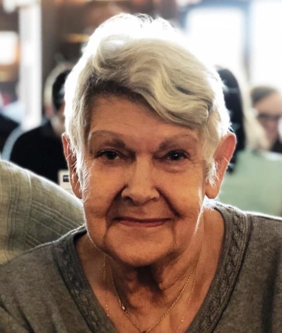 Obituary of Janet "Sissy" Marie Paris
