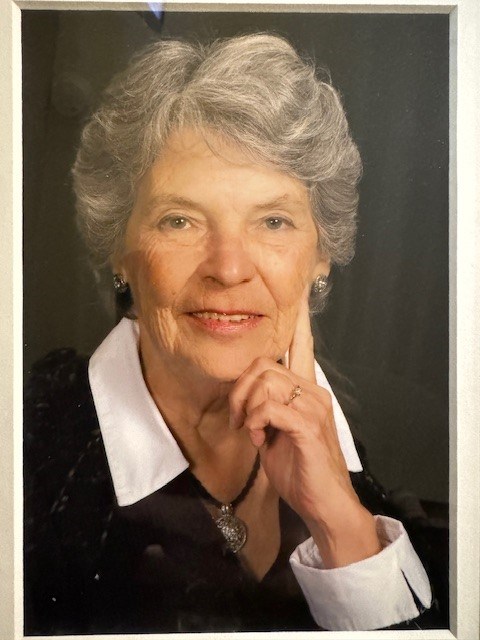Obituary of Phyllis Schulz Lewis