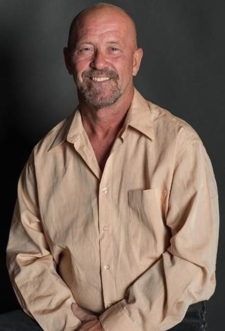 Obituary of Thomas E Suggs