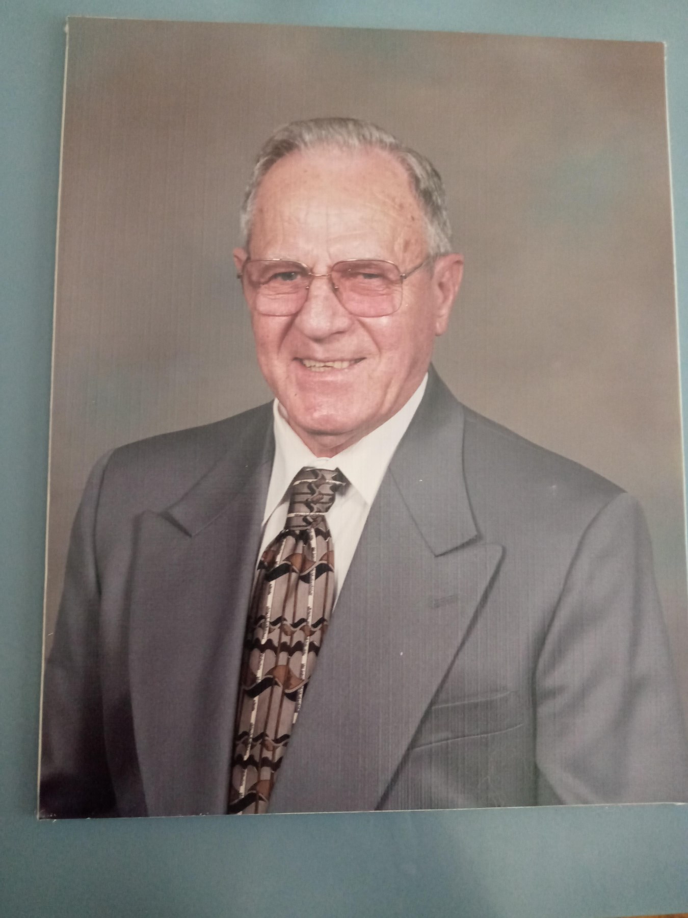 Obituario de Emile Quebedeaux