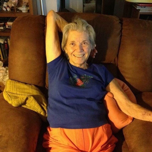 Obituary of Vivian Lois Walker Thompson