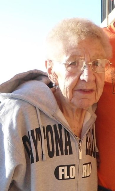 Obituary of Emily Helen Thoma Kitchka