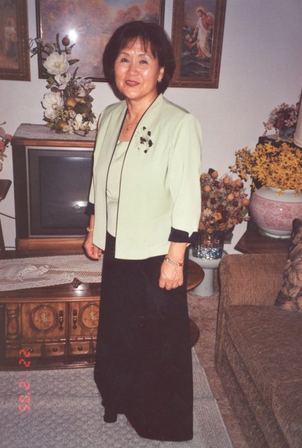 Obituary of Sue Lee Yi Overstreet