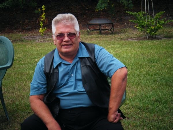 Obituary of Robert Wenzel