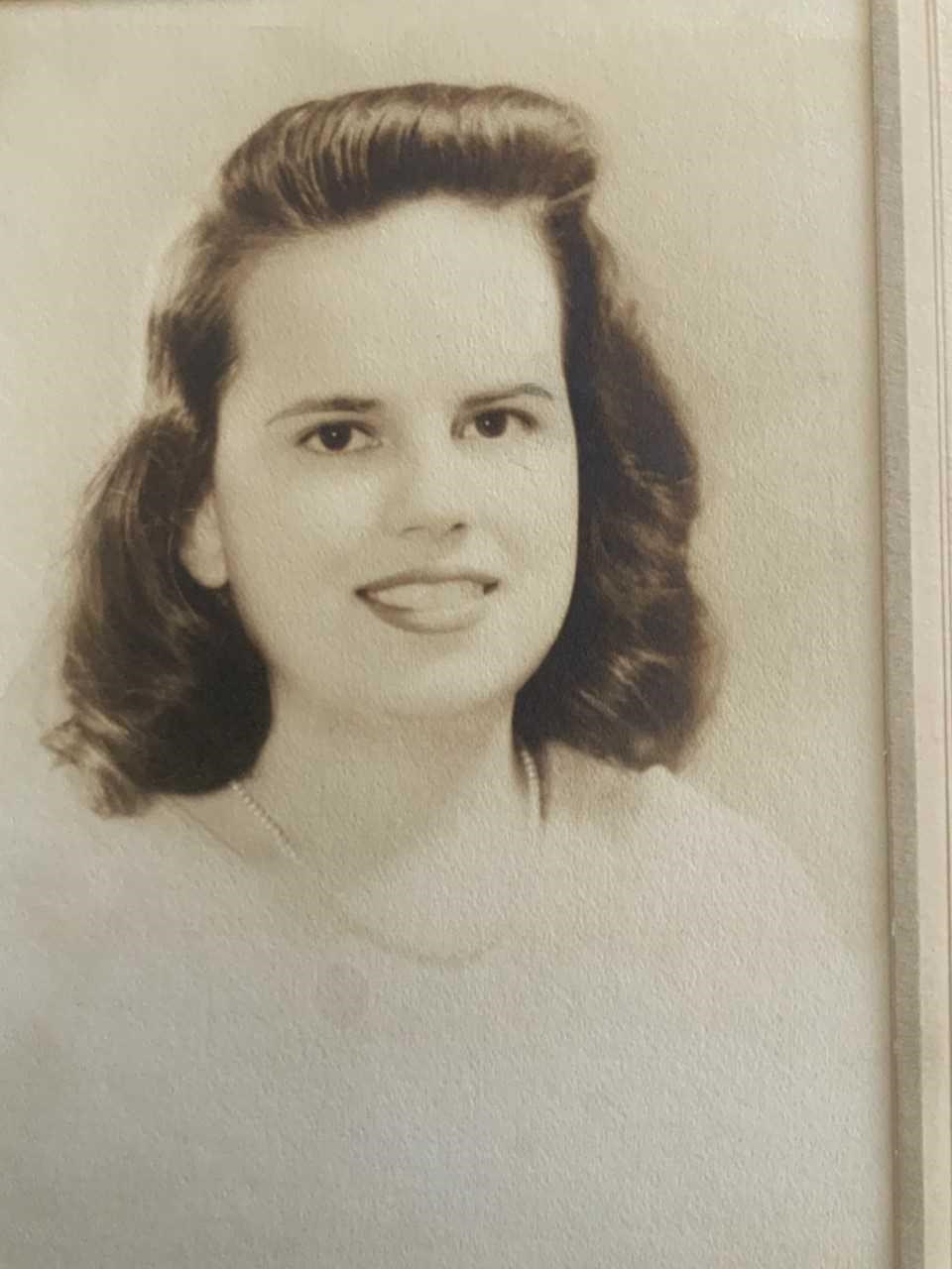 Obituary of Lourdes A. Diaz