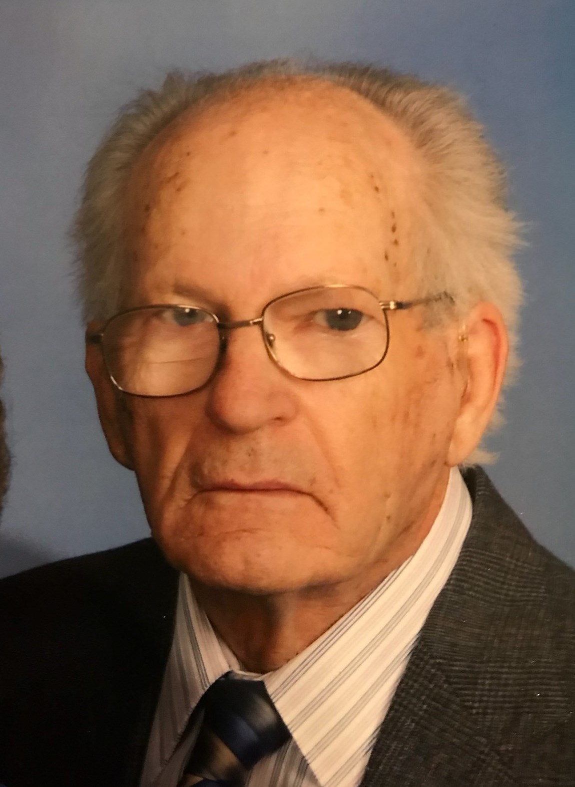 Robert Lee Land Obituary - East Peoria, IL