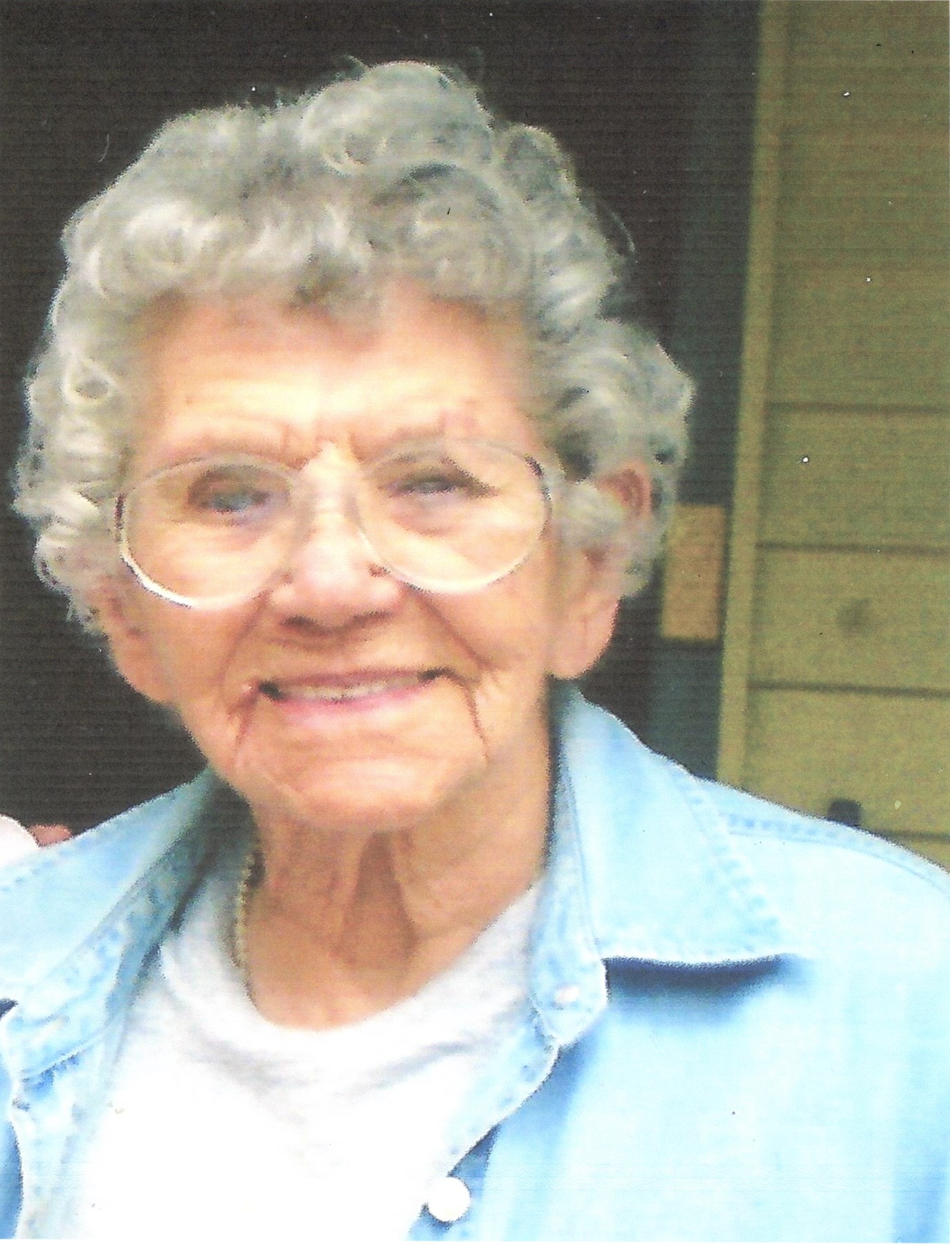 Obituary of Anne Marie Decker