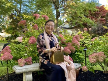 Obituary of Ming-Chieh "Grace" Wang Chou 周王明潔 女士