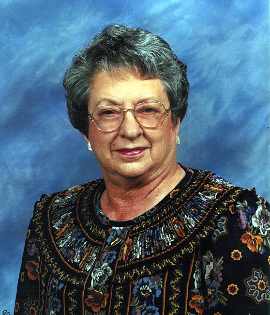 Obituary of Annie V Lewis